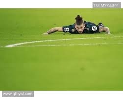 炸金花你是在跟牌还是跟情绪（炸金花时，你跟的是牌面还是情绪？）