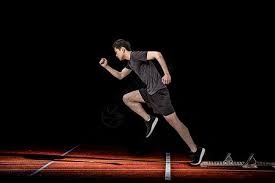 斯蒂芬·斯特拉斯堡凭借季后赛 5 胜 0 负战绩荣膺世界大赛 MVP